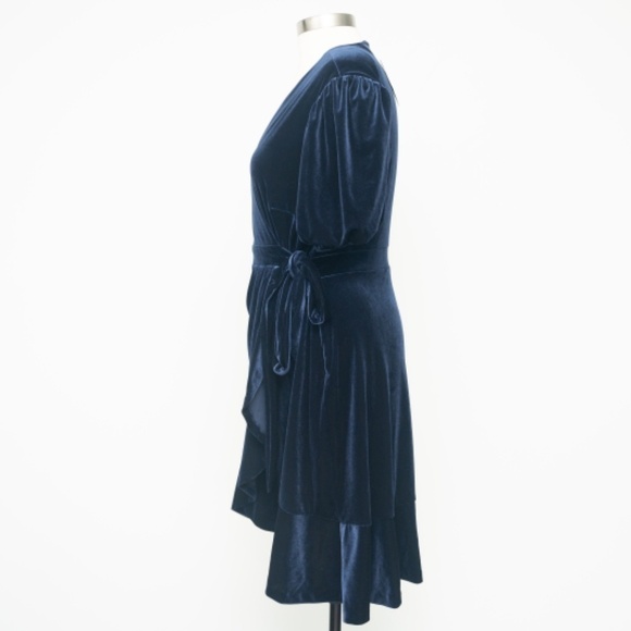Lauren Ralph Lauren. Puff Sleeve Velvet  Wrap Dress. - Picture 6 of 14
